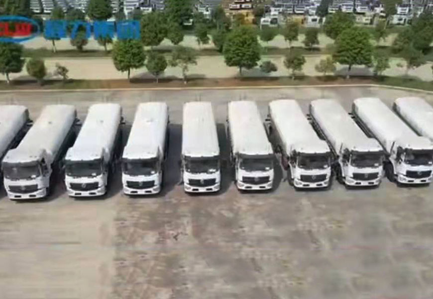 程力集團高端環衛灑水車批量發車